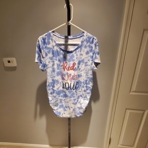 Maternity shirt (must be bundled)